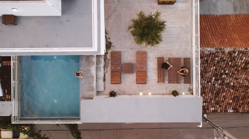 Urban lodges