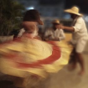 Bullerengue o Salsa Night